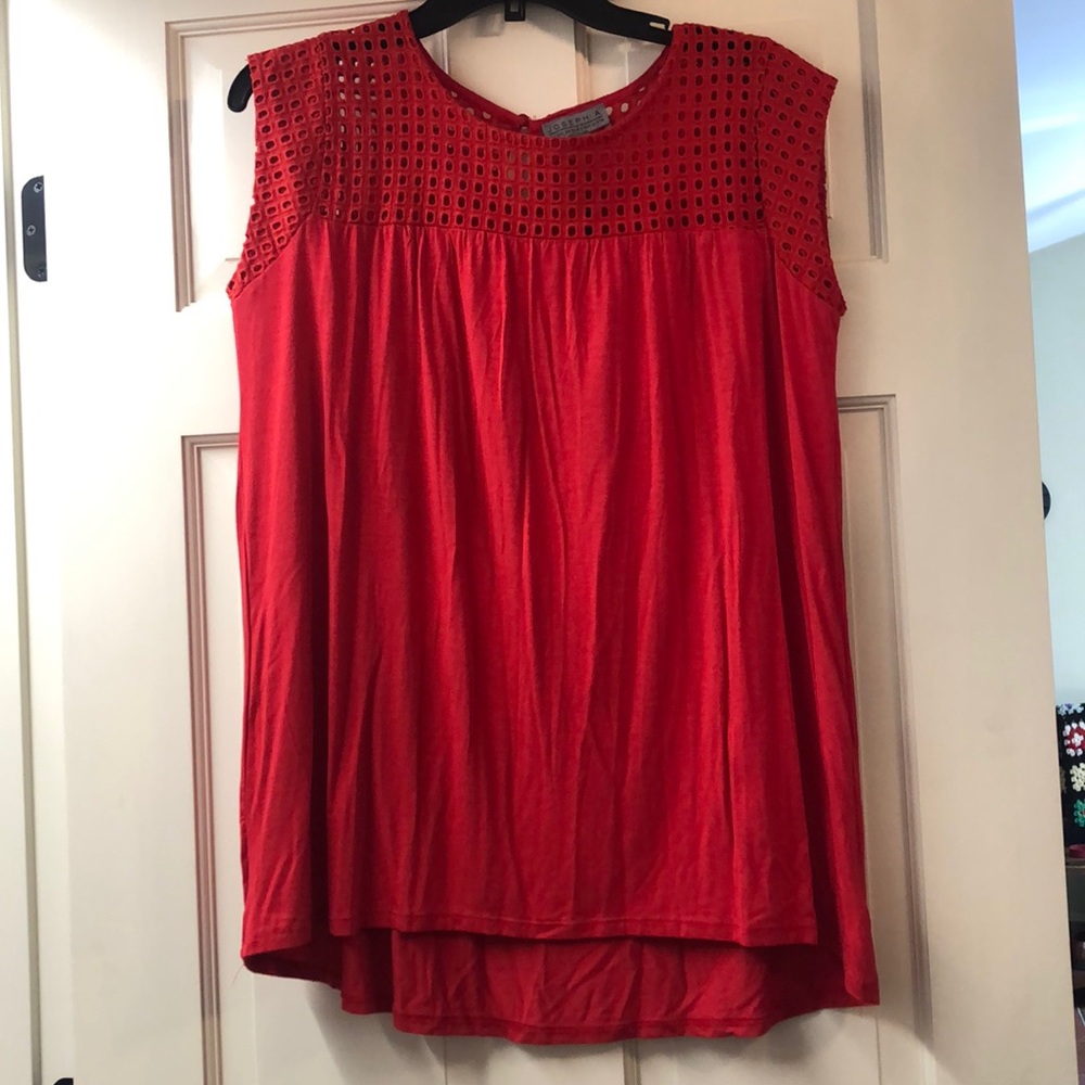 🌸BOGO $10& under! Joseph A sleeveless top NWT ❤️
